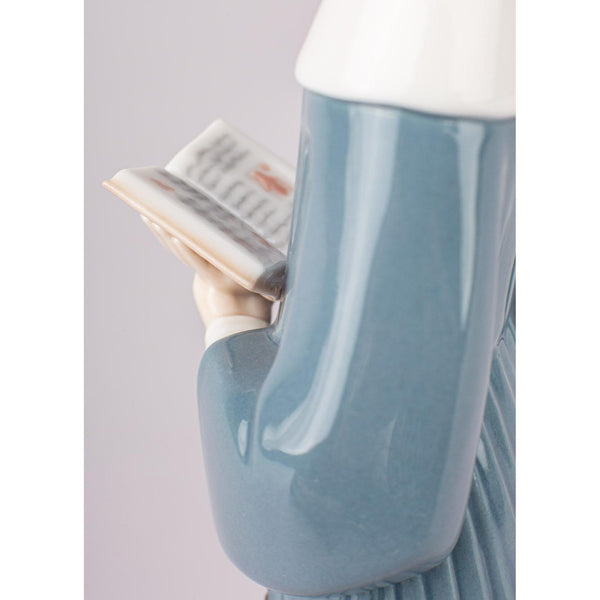 Load image into Gallery viewer, Lladro Prayerful Moment Nun Figurine