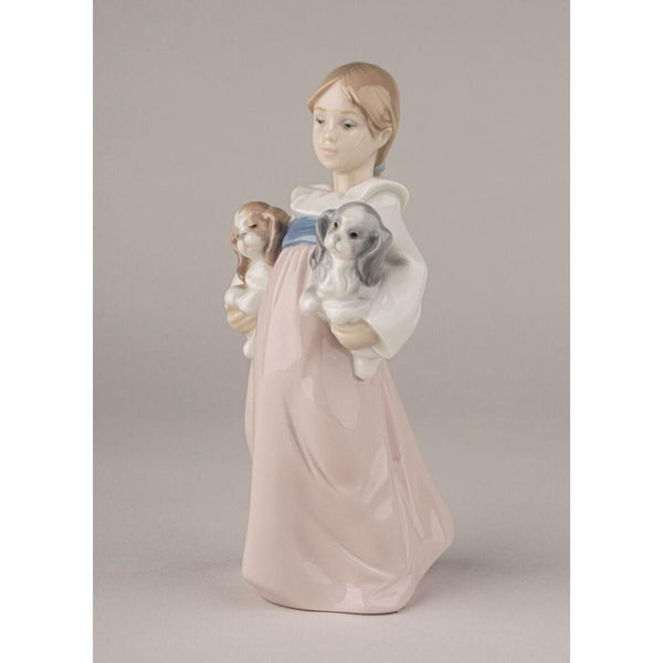 Load image into Gallery viewer, Lladro Arms Full of Love Girl Figurine