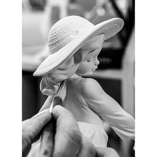Load image into Gallery viewer, Lladro Hello Little Squirrel! Girl Figurine