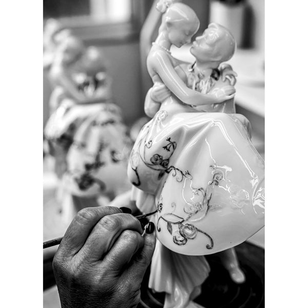 Load image into Gallery viewer, Lladro The Happiest Day Couple - Figurine - Silver luster