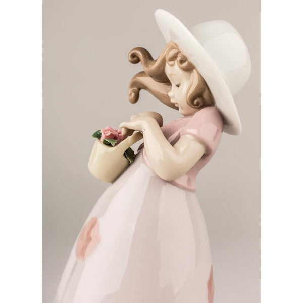 Load image into Gallery viewer, Lladro Little Rose Girl Figurine