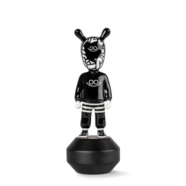 Load image into Gallery viewer, Lladro The Guest By Díaz-Faes - Little Sculpture - Numbered Edition