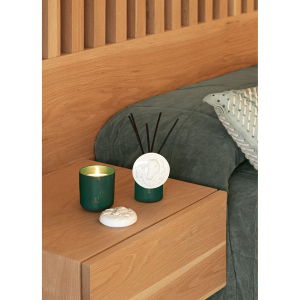 Load image into Gallery viewer, Lladro Horse perfume diffuser - Gardens of Valencia