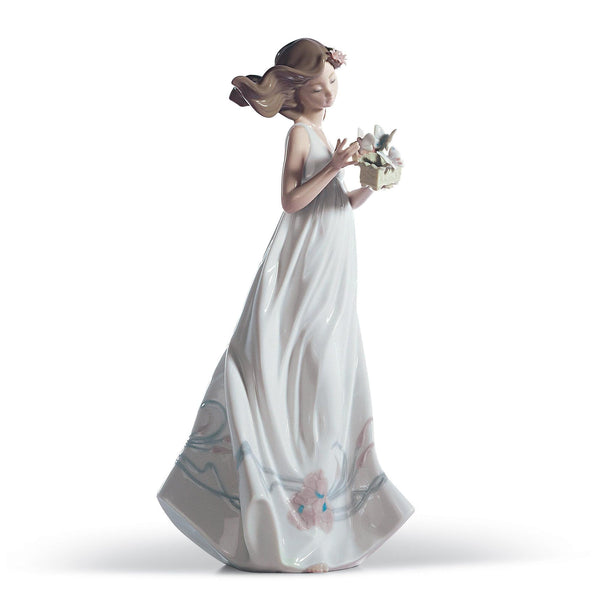 Load image into Gallery viewer, Lladro Butterfly Treasures Woman Figurine