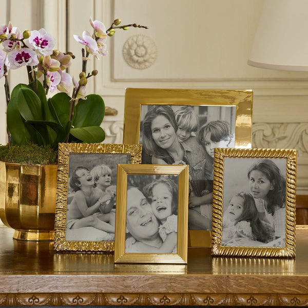 Load image into Gallery viewer, AERIN Loretta Frame - 5 x 7"
