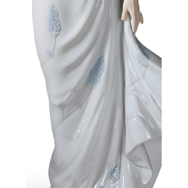 Load image into Gallery viewer, Lladro A Flower's Whisper Woman Figurine