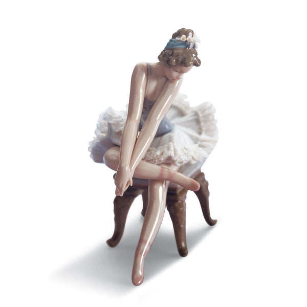 Load image into Gallery viewer, Lladro Opening Night Girl Ballet Figurine