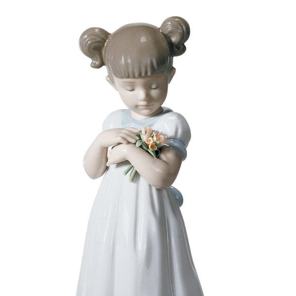 Load image into Gallery viewer, Lladro Flowers For Mommy Girl Figurine