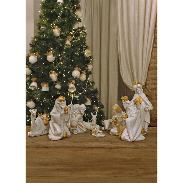 Load image into Gallery viewer, Lladro King Melchior Nativity Figurine - Golden Lustre