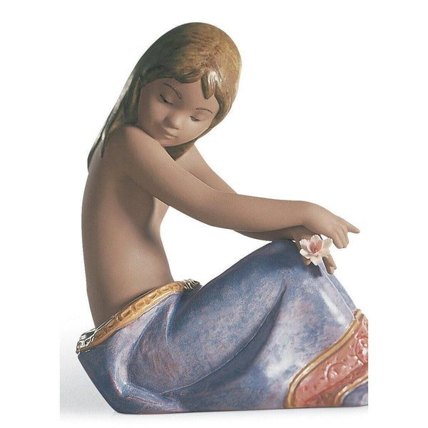 Load image into Gallery viewer, Lladro Island Beauty Girl Figurine