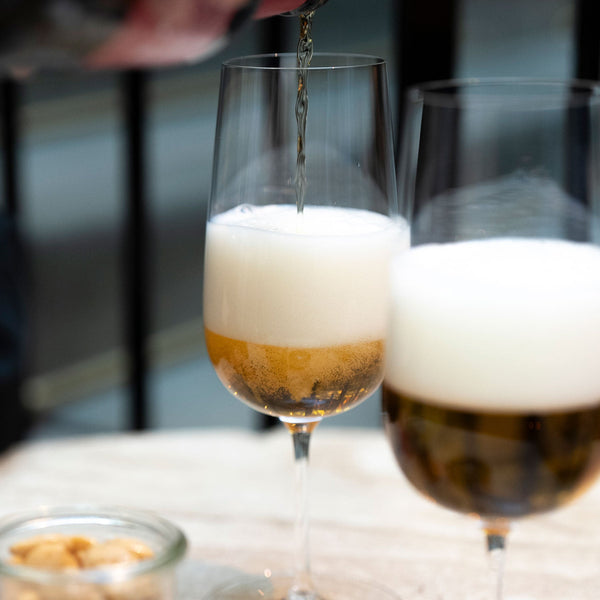 Load image into Gallery viewer, Orrefors Frantzén Beer Set of 2