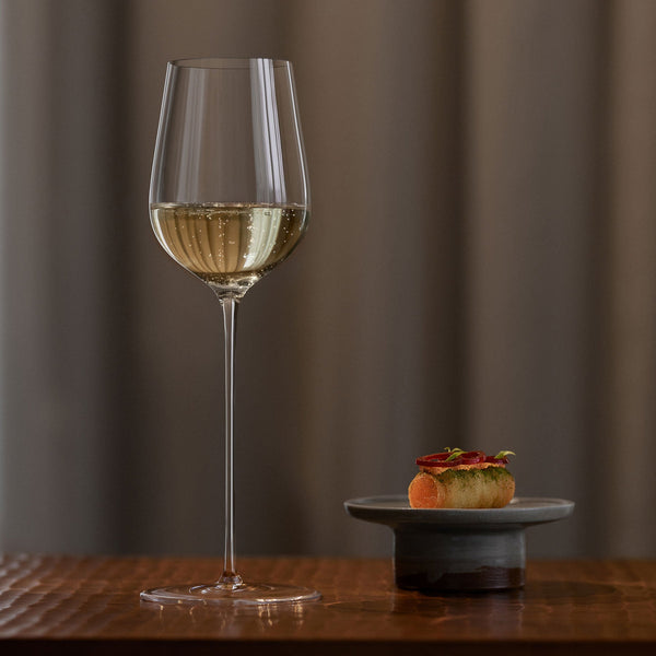 Load image into Gallery viewer, Orrefors Frantzén Champagne Handmade