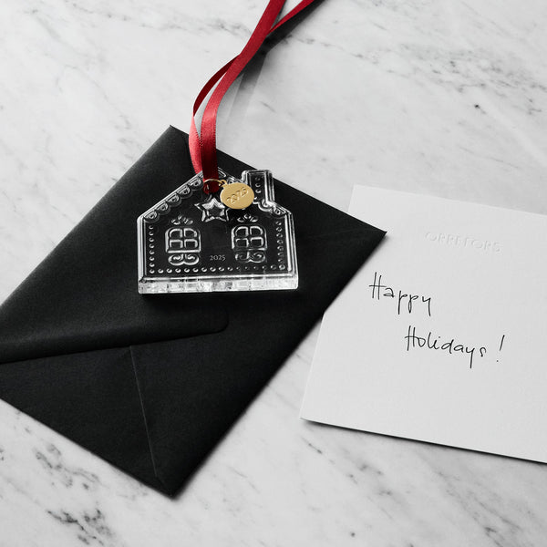 Load image into Gallery viewer, Orrefors 2025 Annual Holiday Ornament Gingerbread House - Clear