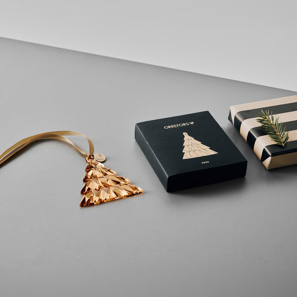 Load image into Gallery viewer, Orrefors 2026 Annual Ornament - Christmas Tree - 21k Gold