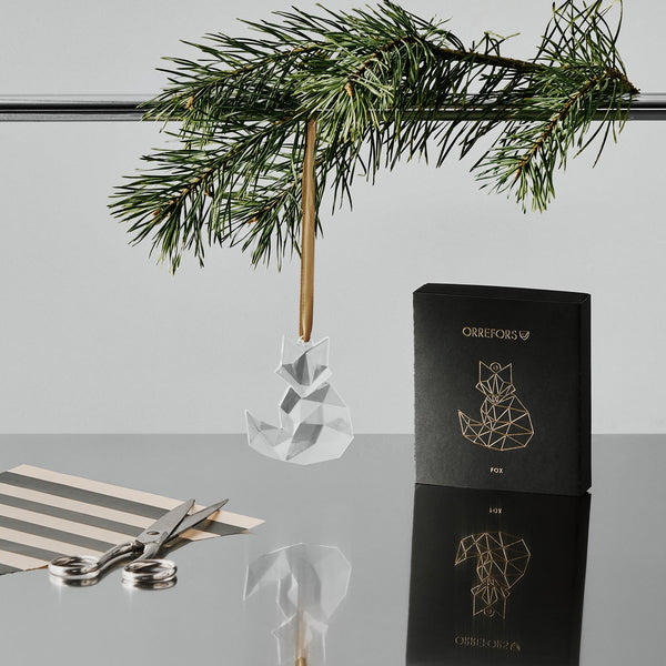 Load image into Gallery viewer, Orrefors Scandinavian Forest Fox Ornament