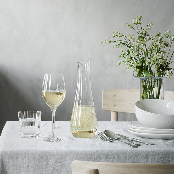 Load image into Gallery viewer, Kosta Boda Line White Wine