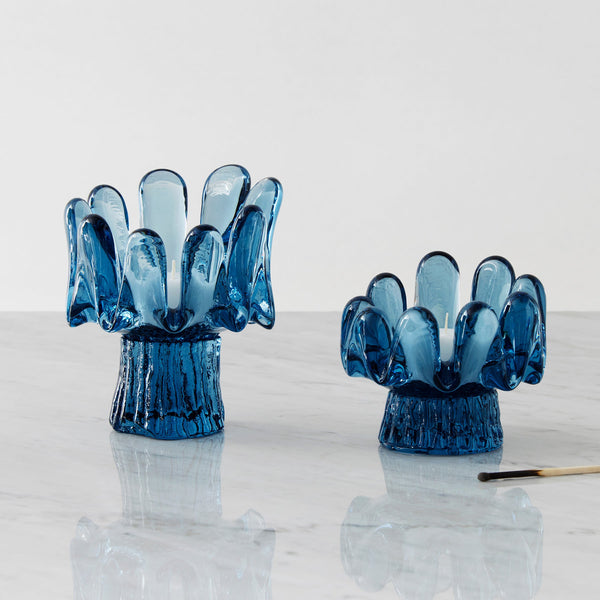 Load image into Gallery viewer, Kosta Boda Sunflower Votive Circular Medium