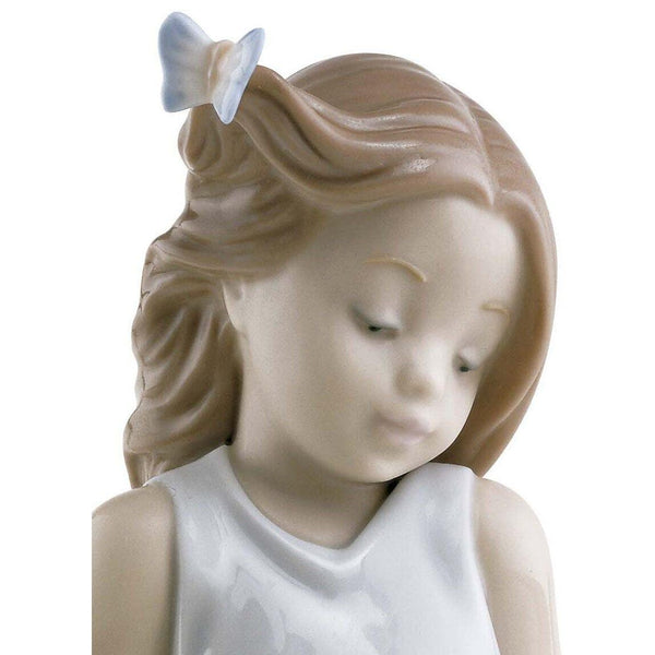 Load image into Gallery viewer, Lladro Friend of The Butterflies Girl Figurine