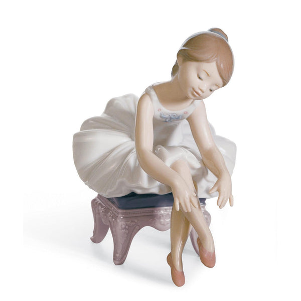 Load image into Gallery viewer, Lladro Little Ballerina I Girl Figurine