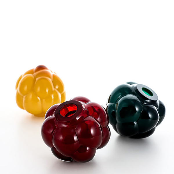 Load image into Gallery viewer, Kosta Boda Berry Tales Amber