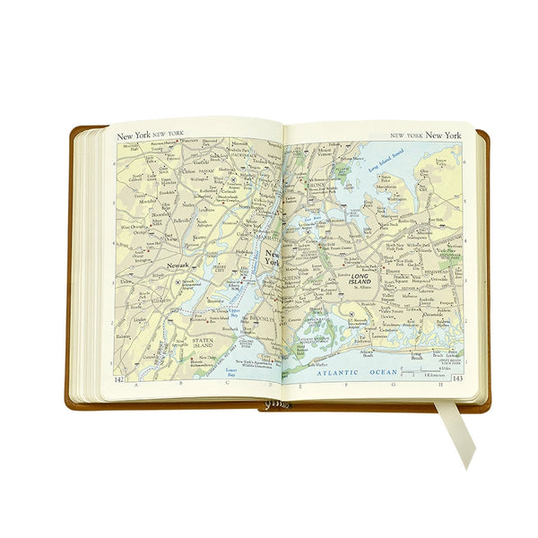 Load image into Gallery viewer, Graphic Image The Traveler's Atlas - Leather Book - Green