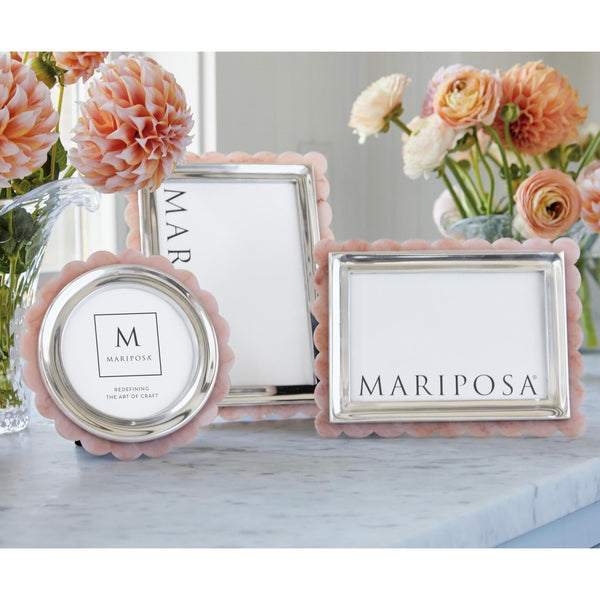 Load image into Gallery viewer, Mariposa Pink Acrylic Scallop 5x7 Frame