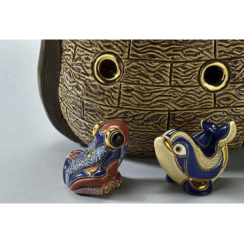 Load image into Gallery viewer, De Rosa Collections Mini Frog Figurine