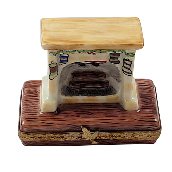 Load image into Gallery viewer, Christmas Fireplace Limoges Box