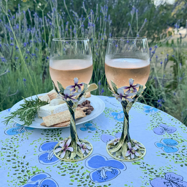 Load image into Gallery viewer, Olivia Riegel Orchid Delight Wine Glass (Set of 2)