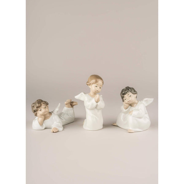 Load image into Gallery viewer, Lladro Angel Laying Down Figurine