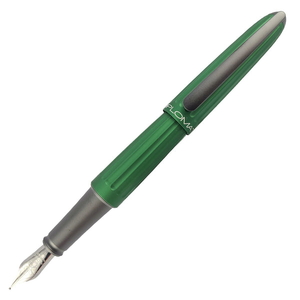 Load image into Gallery viewer, Diplomat Aero Green Fountain Pen