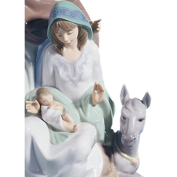 Load image into Gallery viewer, Lladro Joyful Event Nativity Figurine
