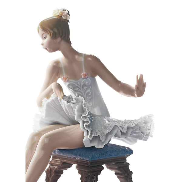 Load image into Gallery viewer, Lladro Recital Ballet Girl Figurine