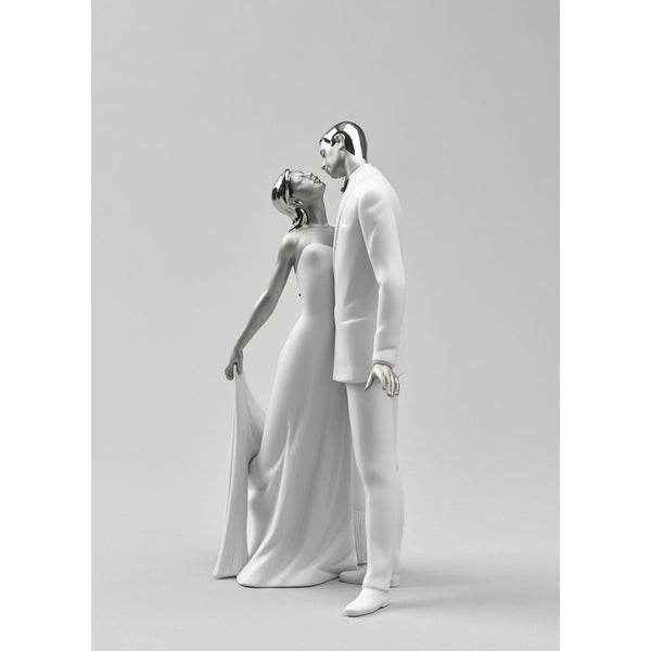 Load image into Gallery viewer, Lladro Happy Anniversary Couple Figurine - Silver Lustre