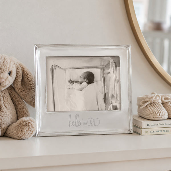 Load image into Gallery viewer, Mariposa HELLO WORLD Signature 5x7 Frame