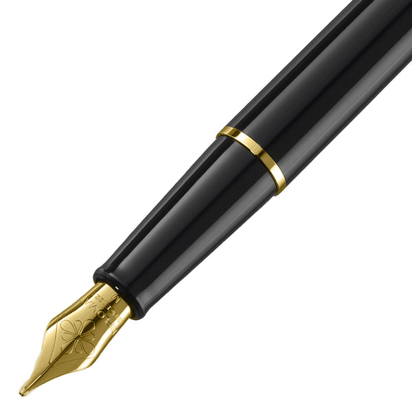 Load image into Gallery viewer, Diplomat Traveller Black Lacquer with Gold Trim Fountain Pen
