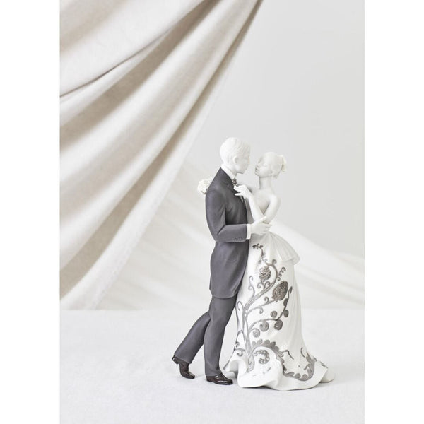 Load image into Gallery viewer, Lladro Lovers' Waltz Couple Figurine - Silver Lustre
