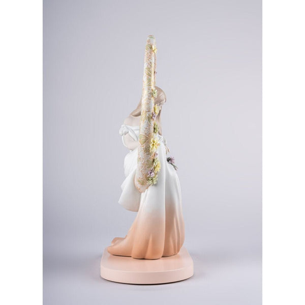 Load image into Gallery viewer, Lladro In Her Thoughts Woman Figurine
