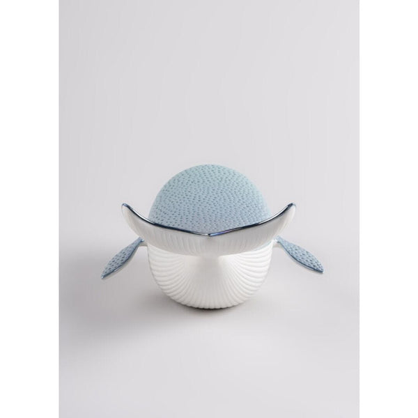 Load image into Gallery viewer, Lladro Little Whale Figurine