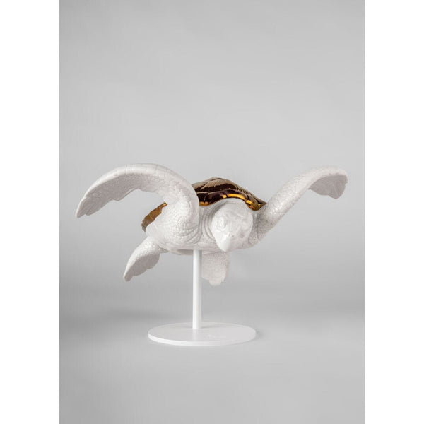 Load image into Gallery viewer, Lladro Sea Turtle I (white - copper) Sculpture