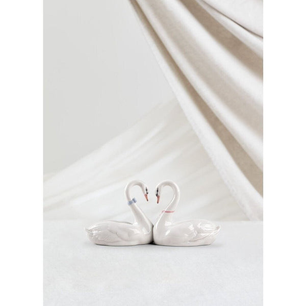 Load image into Gallery viewer, Lladro Endless Love - Cake Topper