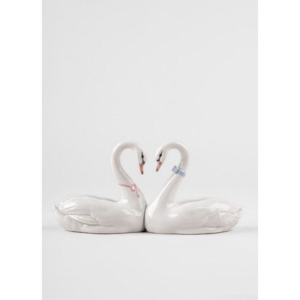 Load image into Gallery viewer, Lladro Endless Love - Cake Topper