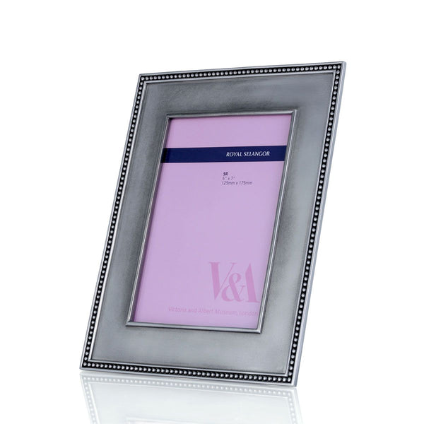 Load image into Gallery viewer, Royal Selangor Bead Photoframe 5R
