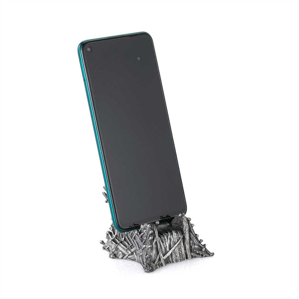 Load image into Gallery viewer, Royal Selangor Iron Throne Phone Cradle