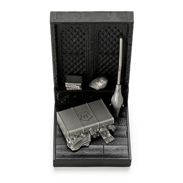 Load image into Gallery viewer, Royal Selangor Harry's Dormitory Bookend