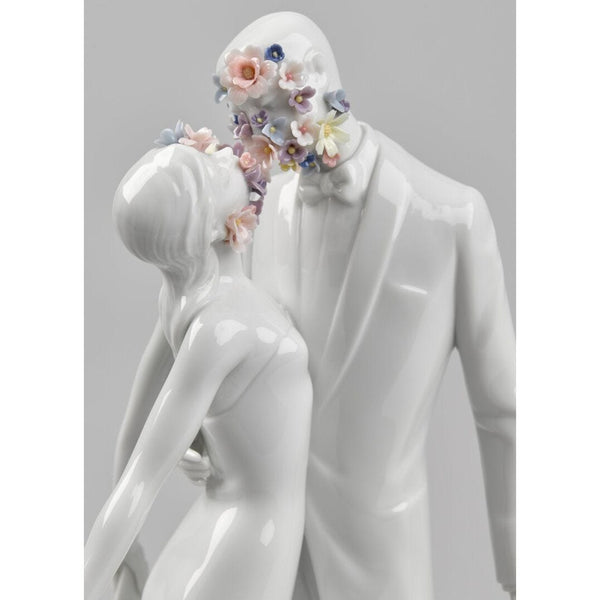 Load image into Gallery viewer, Lladro Love I Couple Figurine