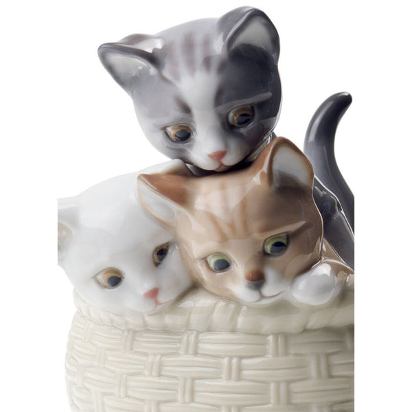 Load image into Gallery viewer, Lladro Curious Kittens Figurine
