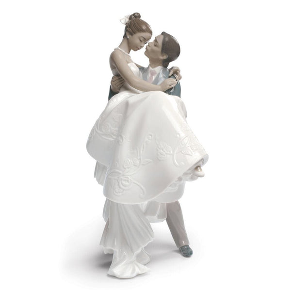 Load image into Gallery viewer, Lladro The Happiest Day Couple Figurine Type 357