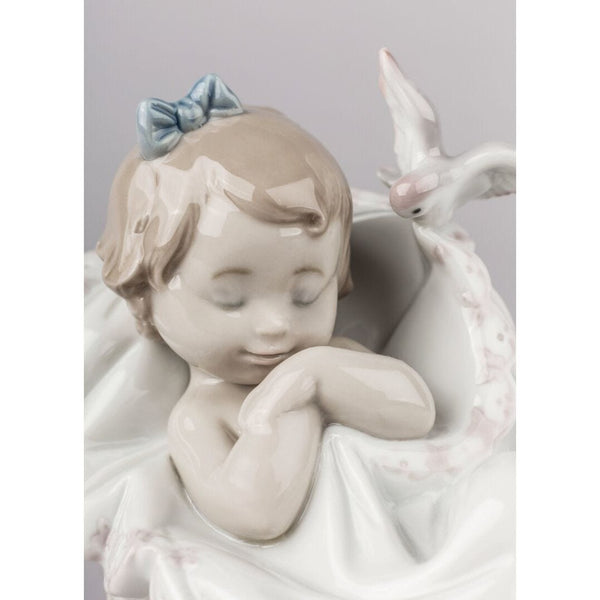 Load image into Gallery viewer, Lladro Comforting Dreams Girl Figurine