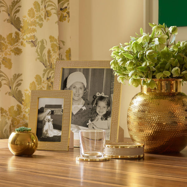 Load image into Gallery viewer, AERIN Classic Croc Leather 4x6 Frame - Fawn